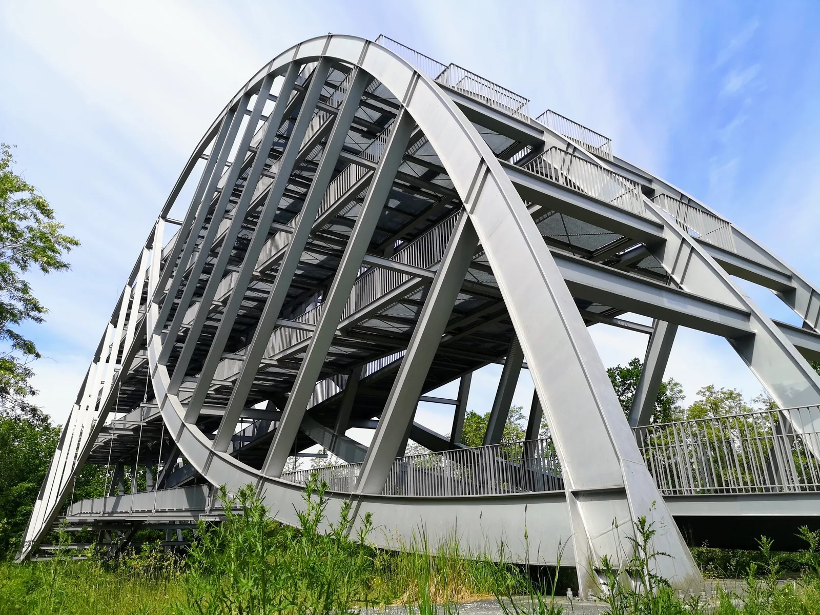 Bitterfelder Bogen, Wahrzeichen an der Goitzsche